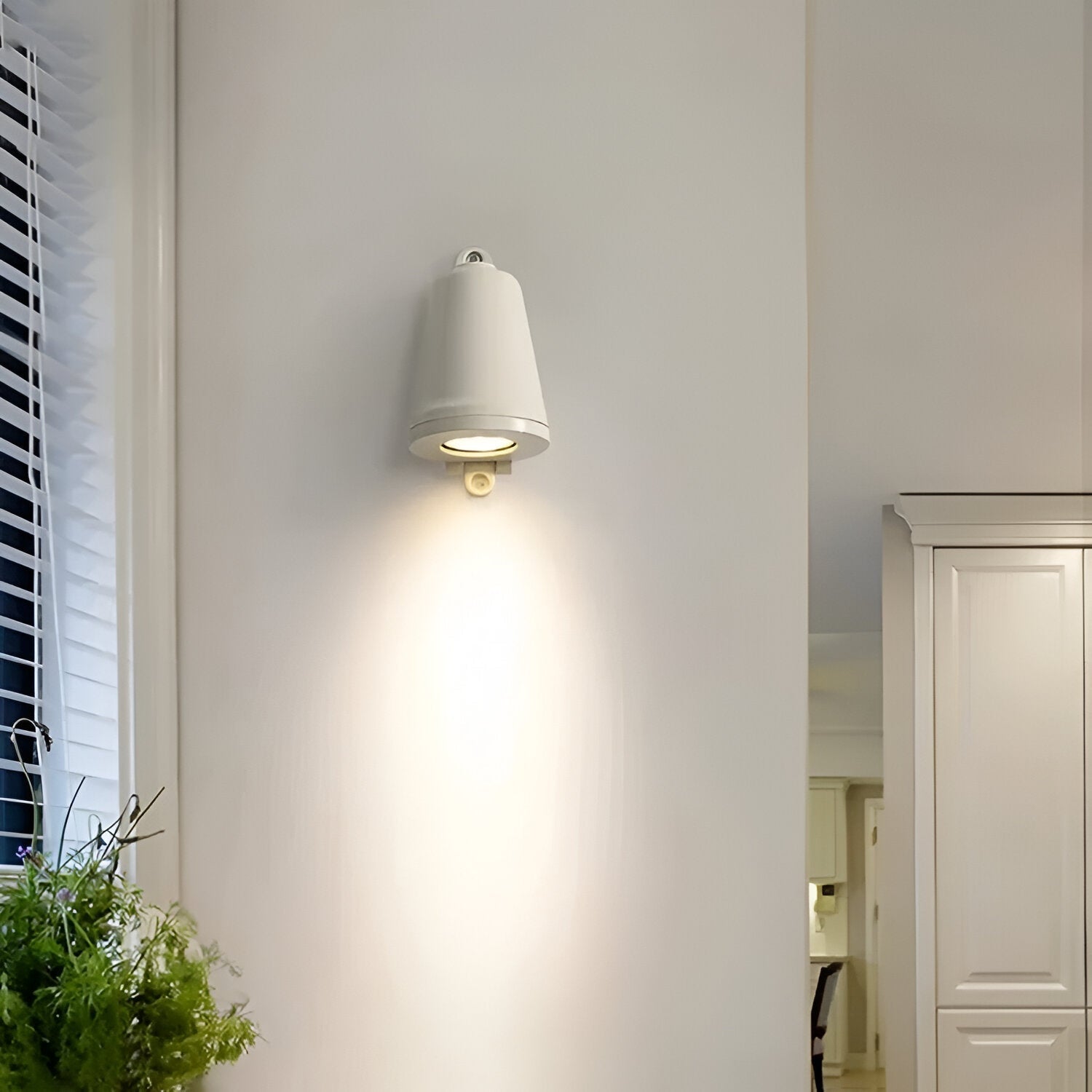 Wall Light Outdoor LED Aluminum IP65, Energy Efficient LED Sconce