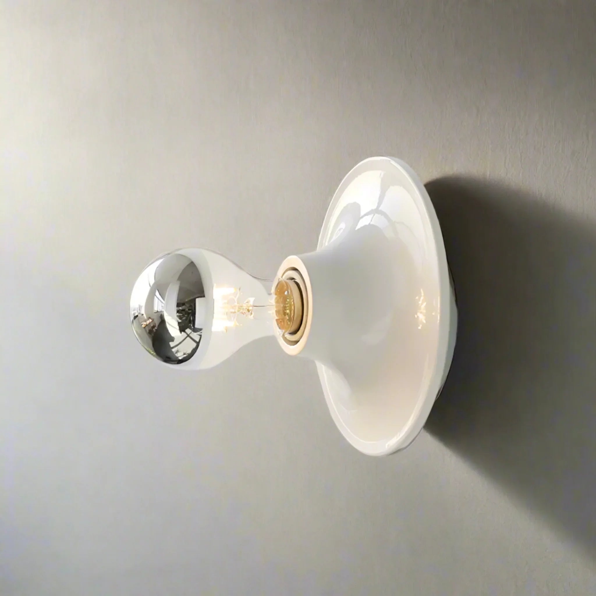 Wall Sconce Metal E27 LED Compatible Wall Mounted Indoor Lighting