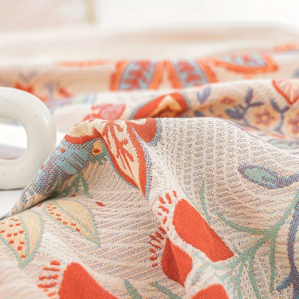 Wine Blossom: Elegant Cotton Blanket with Reversible Floral Design & Breathable Structure – for Bed & Modern Living Spaces