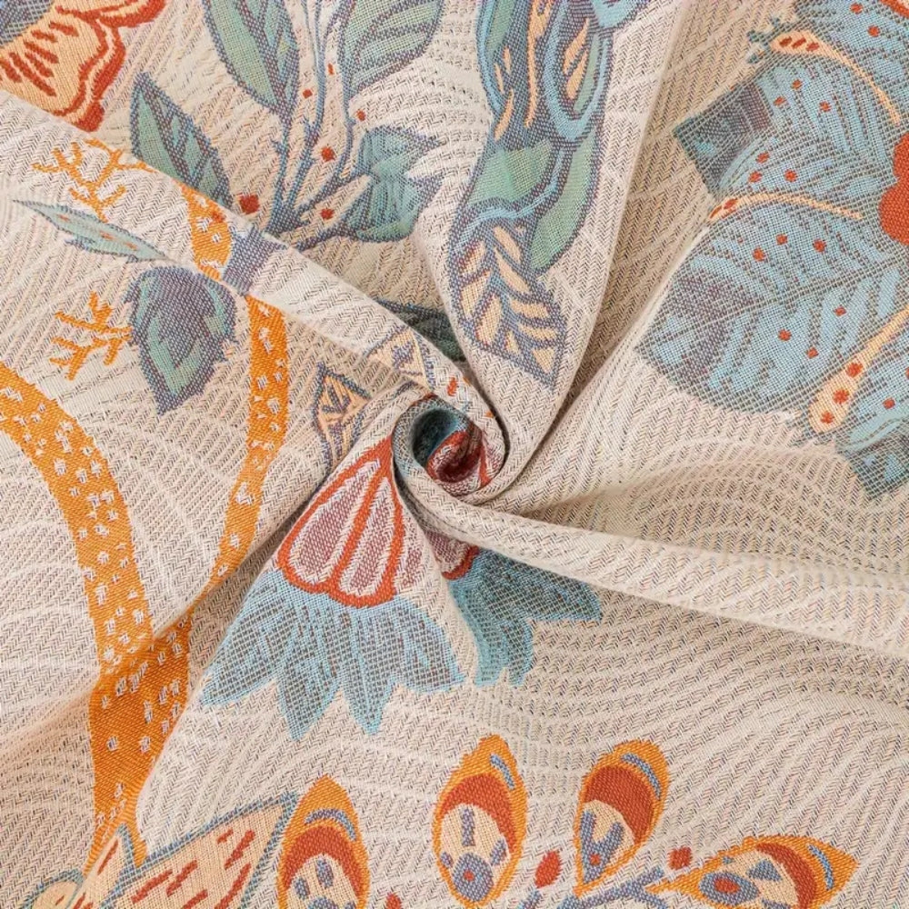 Wine Blossom: Elegant Cotton Blanket with Reversible Floral Design & Breathable Structure – for Bed & Modern Living Spaces