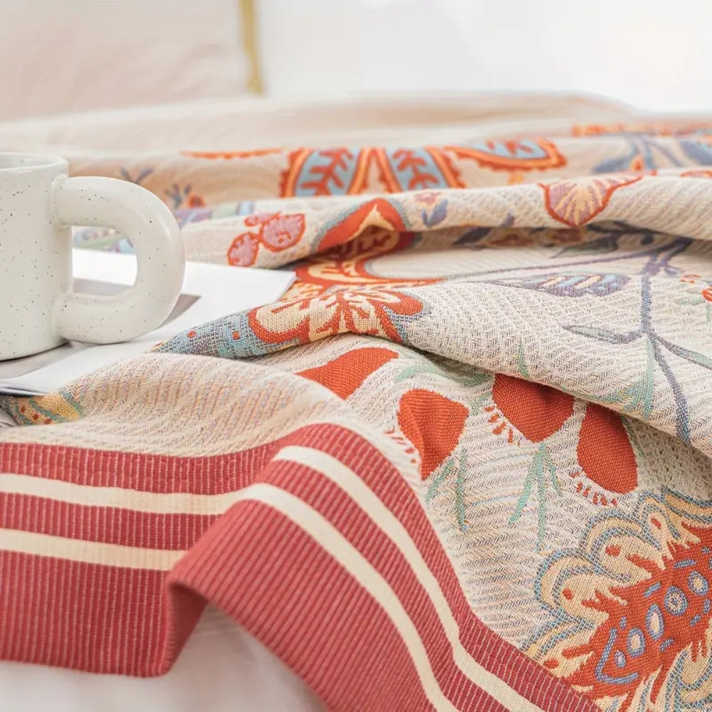 Wine Blossom: Elegant Cotton Blanket with Reversible Floral Design & Breathable Structure – for Bed & Modern Living Spaces
