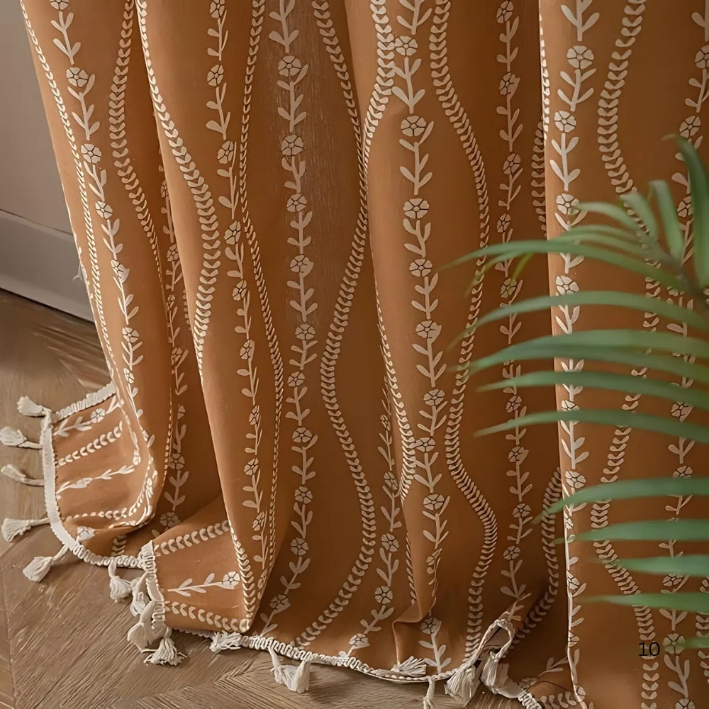 Wheat Magic: Curtain with Embroidery Pattern & Tassels – Decorative in Country House Style