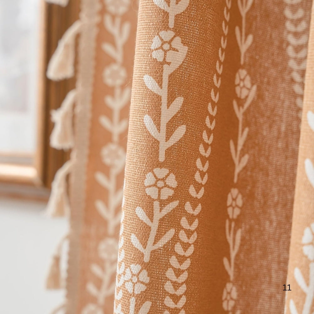 Wheat Magic: Curtain with Embroidery Pattern & Tassels – Decorative in Country House Style