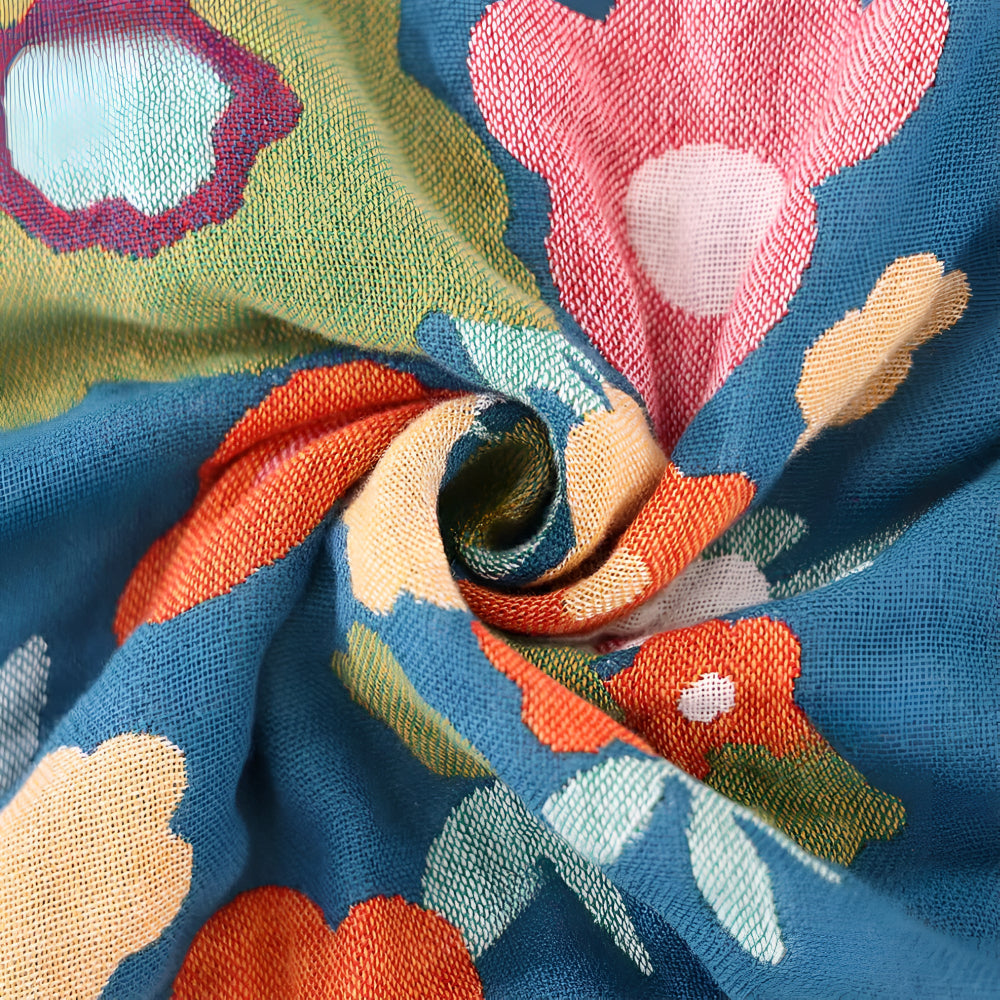 Wildflower Splendor: Stylish Cotton Blanket with Floral Pattern & Soft Quality – for Living & Sleeping Areas