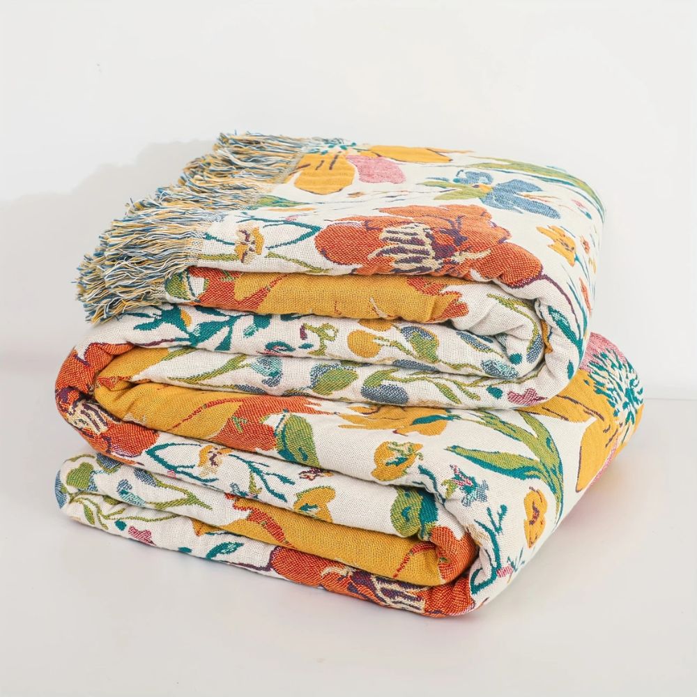WildBloom: Lightweight Summer Cotton Blanket with Floral Garden Pattern & Breathable Structure – for Bed & Sofa