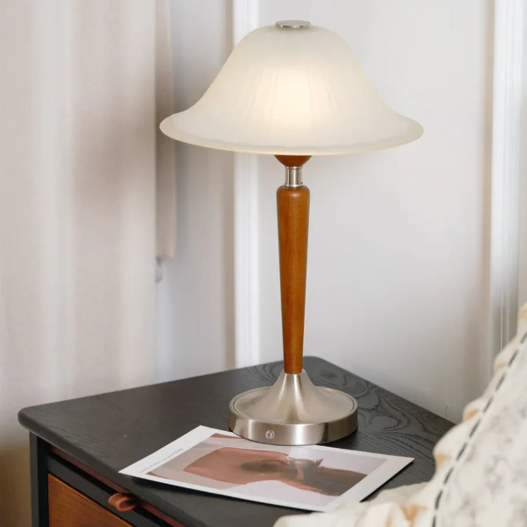 Thamior – Old-fashioned Table Lamp with Classic Shape and Warm Glow
