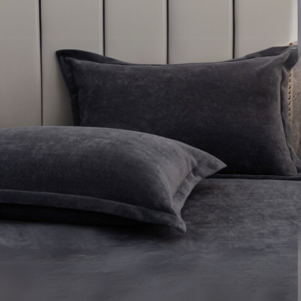 WohlGefühl: Pillowcase Soft & Skin-Friendly – Luxurious & Durable for Bedroom (Set of 2)
