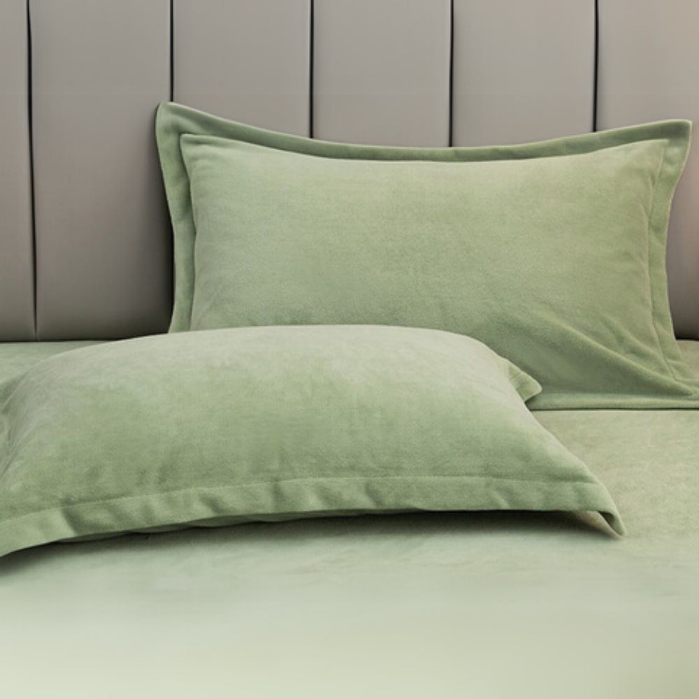 WohlGefühl: Pillowcase Soft & Skin-Friendly – Luxurious & Durable for Bedroom (Set of 2)