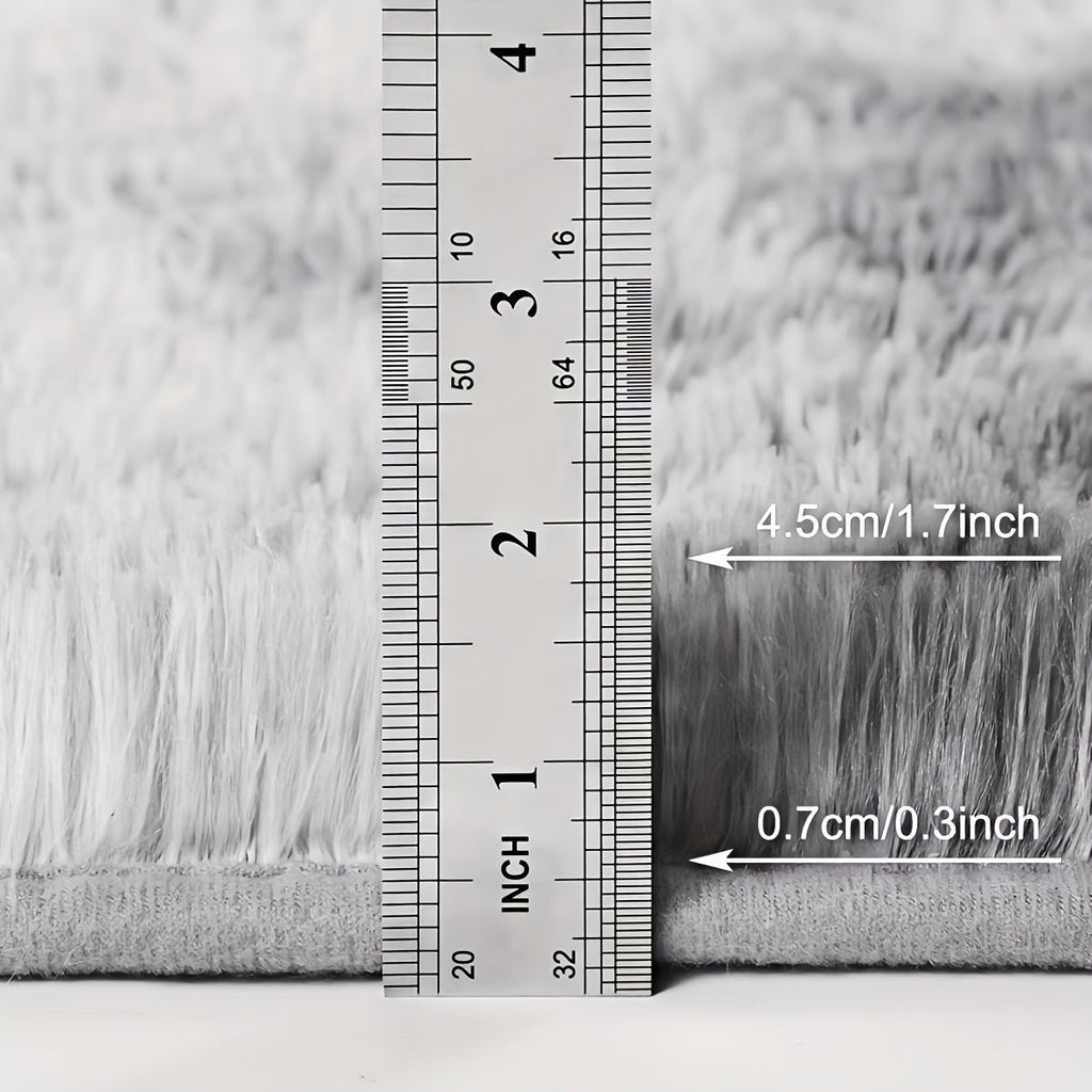 WohnGlanz: Modern Large Rectangular Black Carpet – Durable for Heavily Used Living Areas