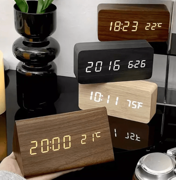 WoodSense: Designer Desk Clock with LED Display and Clap Function – for Modern Living Spaces