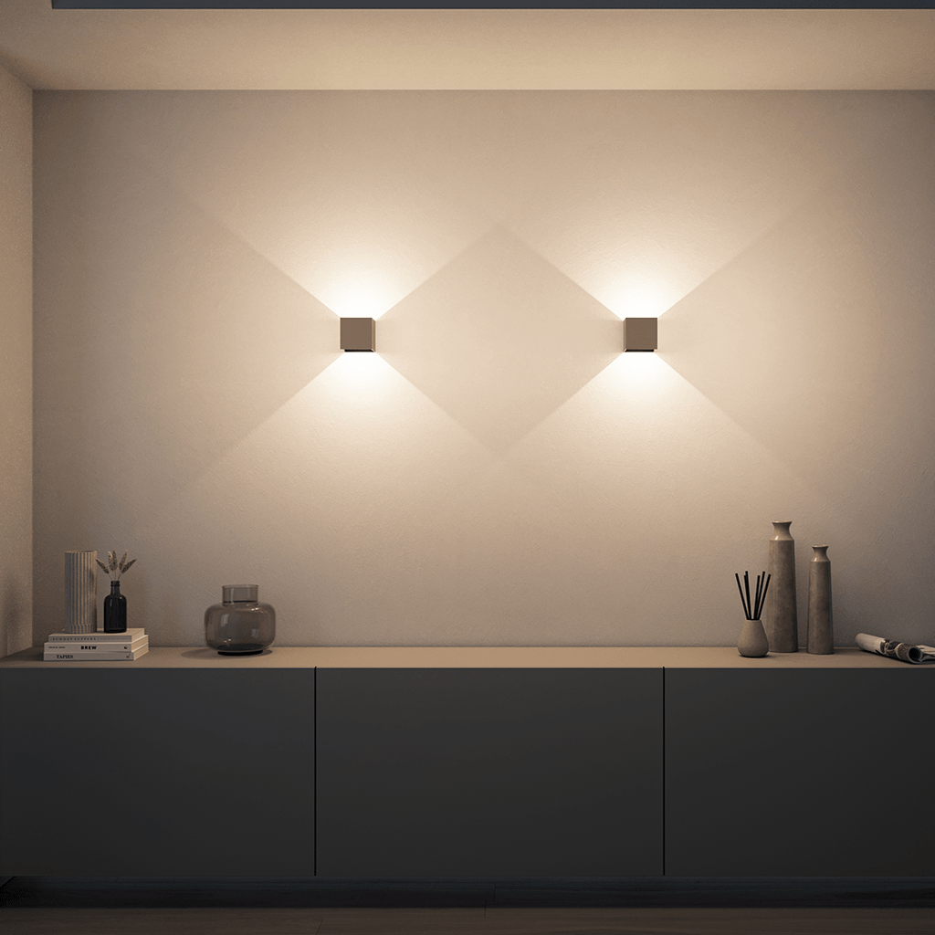 Xeno LED Wall Light | Adjustable Flaps, Warm White Light