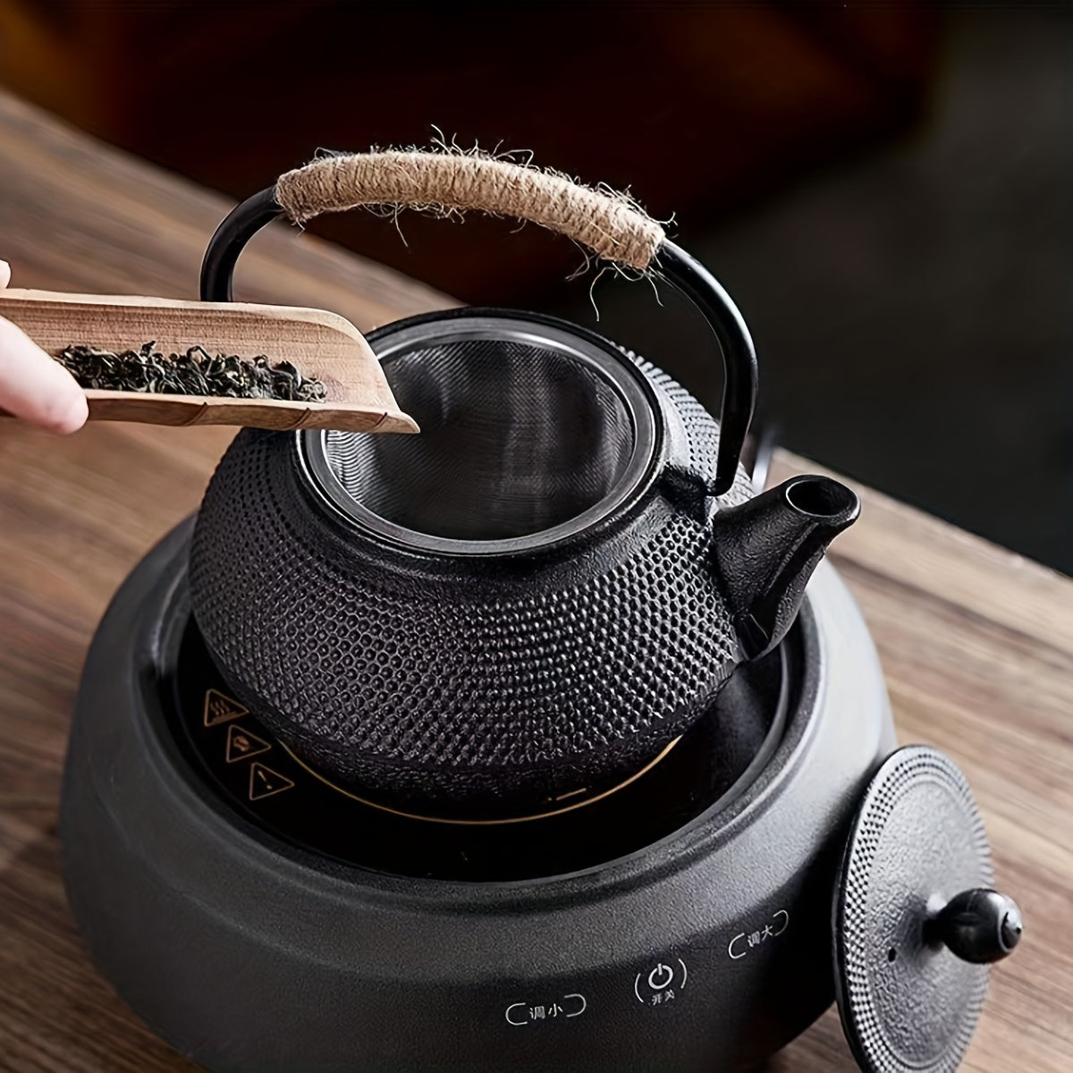 ZenGuss: Japanese Cast Iron Teapot with Removable Stainless Steel Strainer & Enamel Coating – for Tea & Herbs
