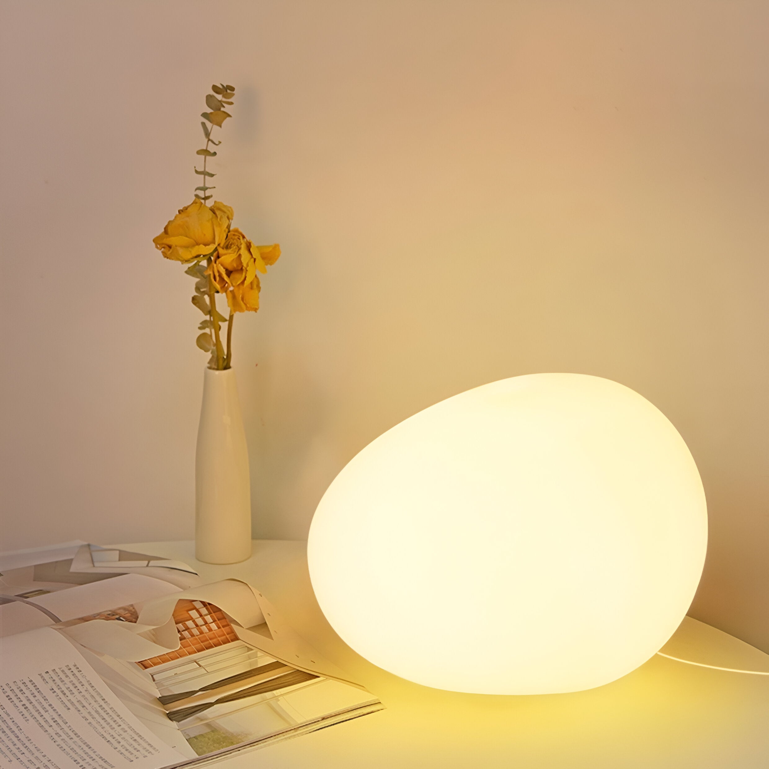 ZenKiesel: Nature-Inspired LED Table Lamp in Stone Shape with Warm Light – for Bedrooms & Reading Corners