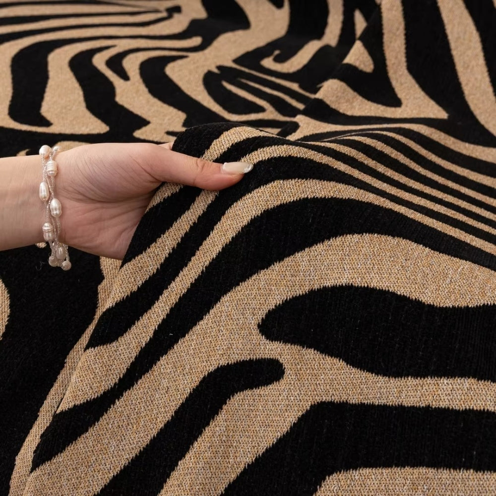 Zentara: Chenille Sofa Cover with Zebra Pattern & Jacquard Structure – for Living Room & Couch