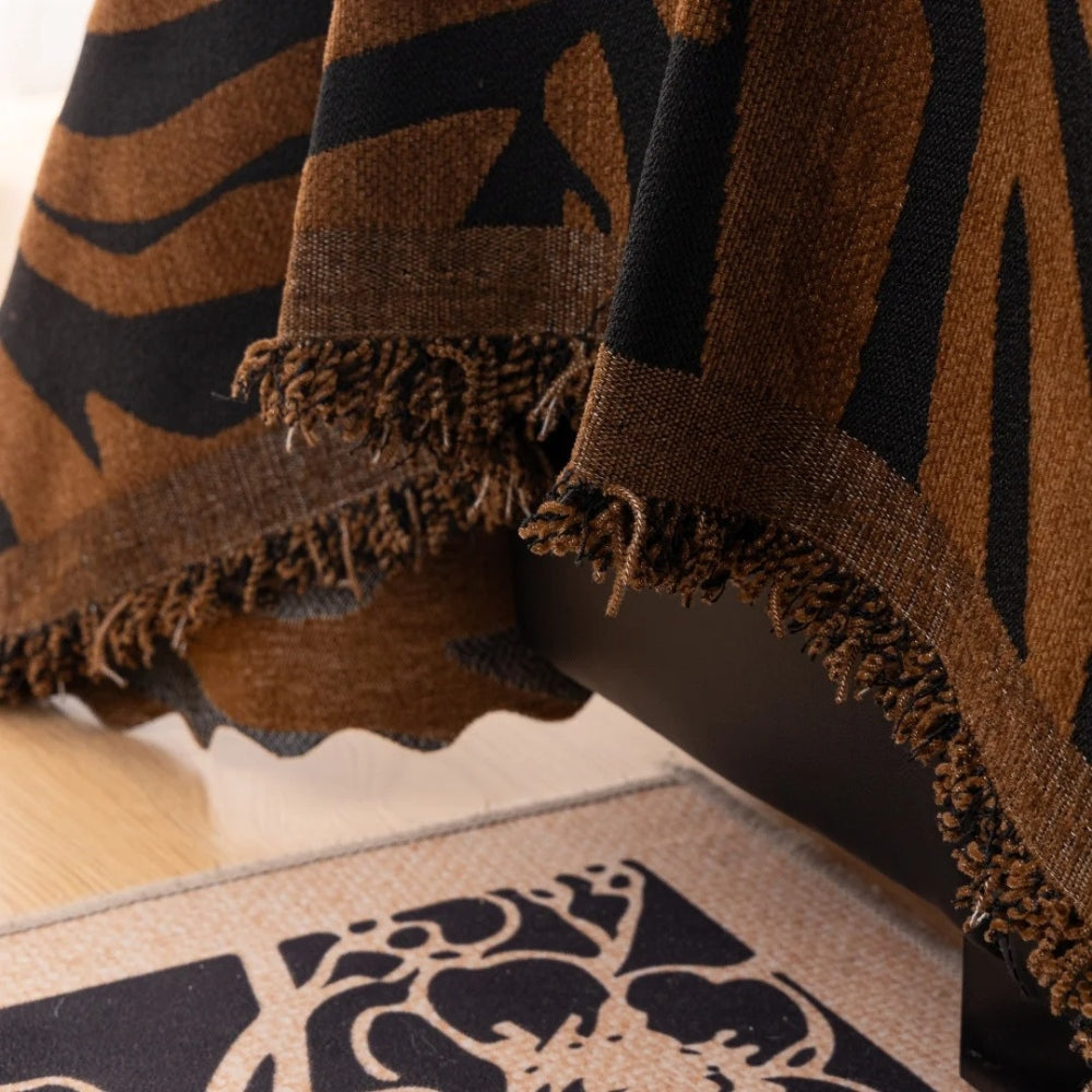 Zentara: Chenille Sofa Cover with Zebra Pattern & Jacquard Structure – for Living Room & Couch