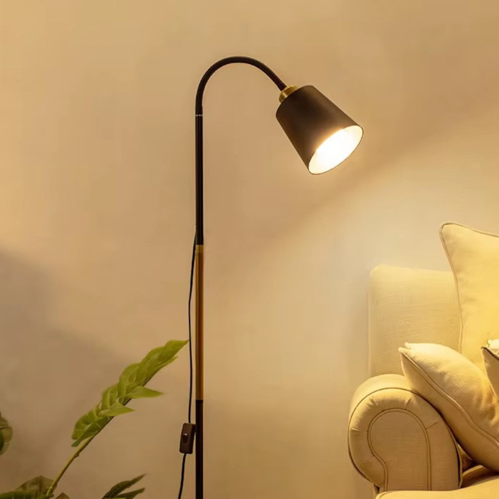 Velmori – Adjustable Floor Lamp With Directable Head