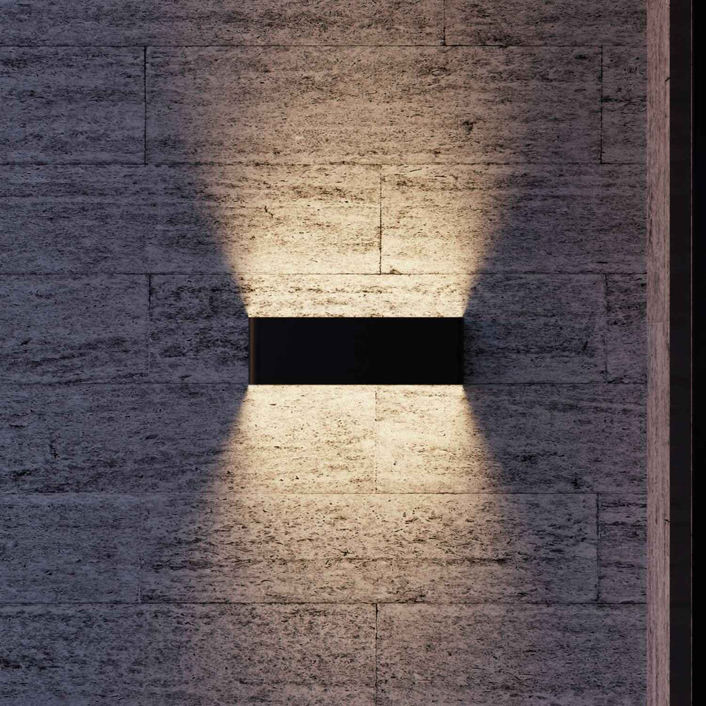 Bela Wall Light | Outdoor LED, IP65 Protection