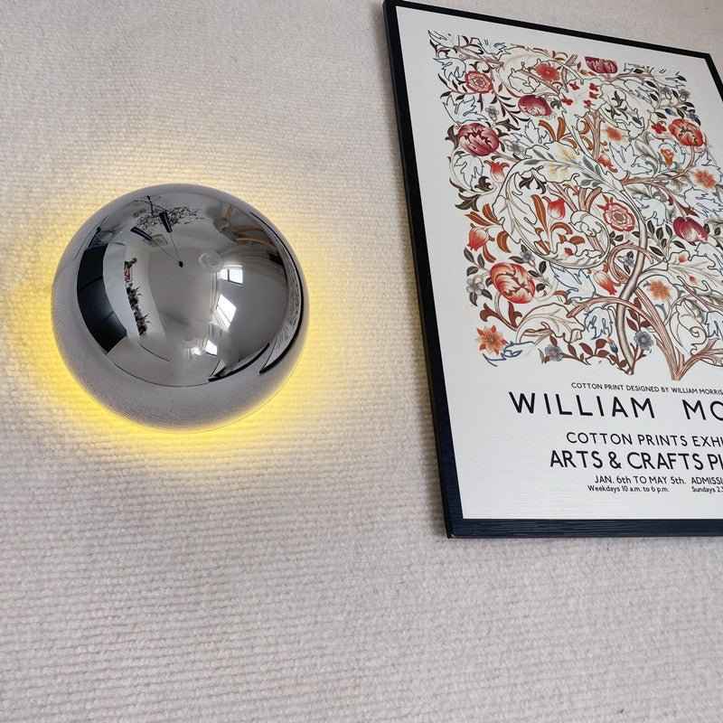 Bela Eclipse Wall Lamp | Gold Finish, Ambient Backlight