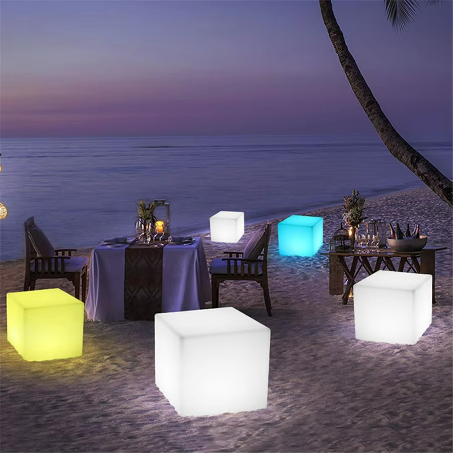 Outdoor Mounted Wall Light Acrylic IP65 Waterproof LED Compatible Exterior Fixture for Garden