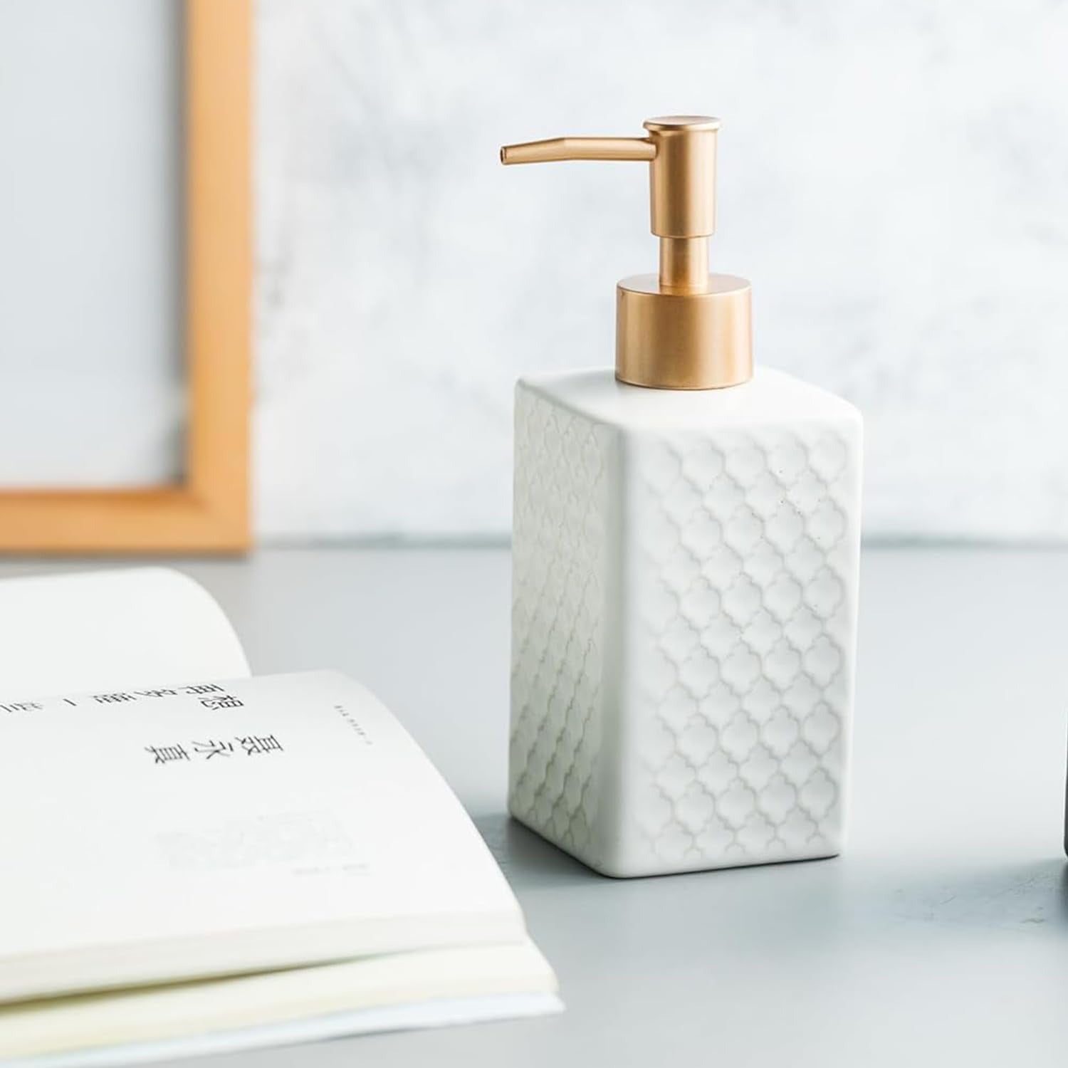 Ceramic Soap Dispenser Ceramic Plaid Design Gold Press Pump