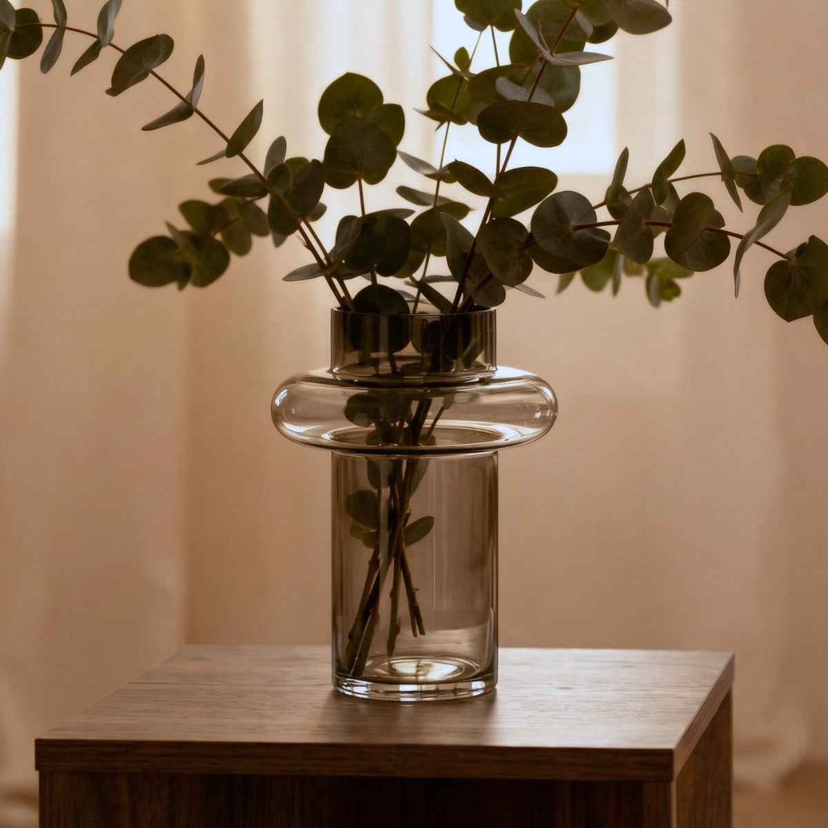 Brio Amber Ring Vase | High-Strength Glass, Ombre Design