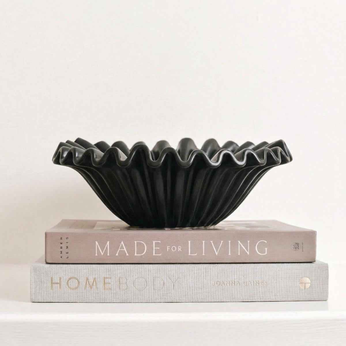 Bello Ceramic Fruit Bowl | Organic Shell Design, Black Finish