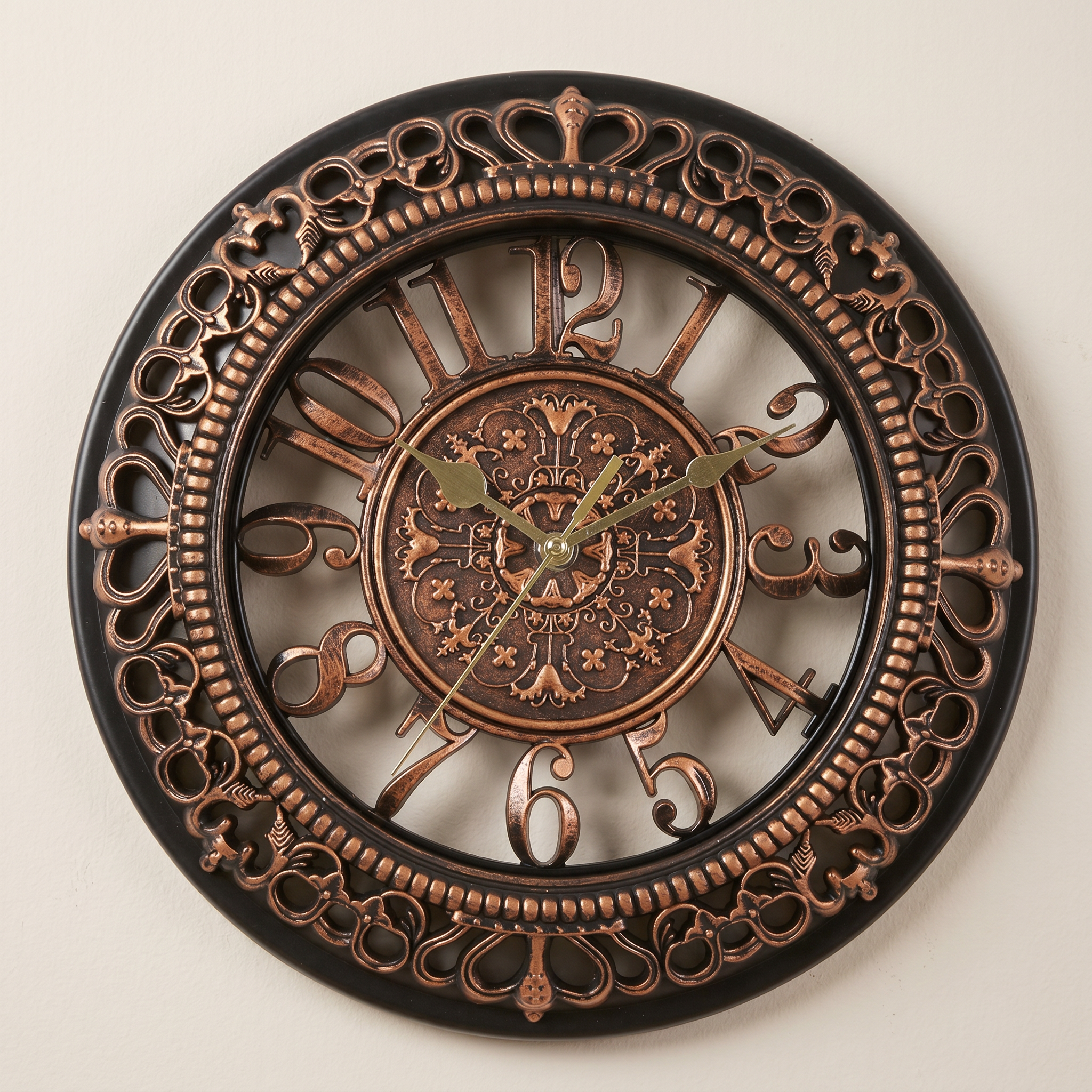 Decorative Wall Clock, Metal, AA Battery Powered, Indoor Use