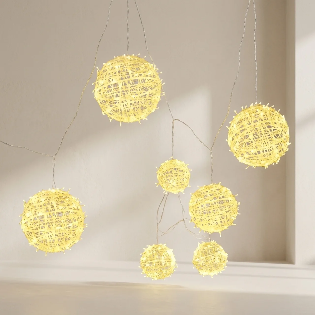 LED Ball Light String IP65 Battery Powered Decorative Garden String Lights