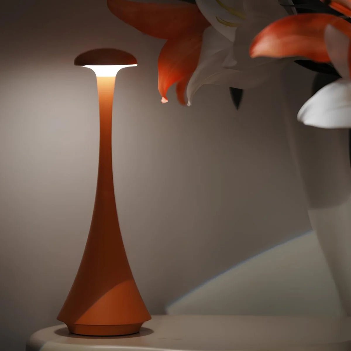 Luno Wireless Table Lamp | Touch Control & Dimmable Light
