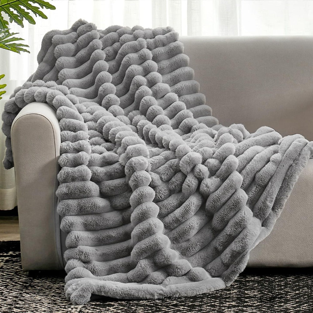 Ultra-Soft Cloud Blanket – Luxury Plush Throw for Warmth & Everyday Comfort