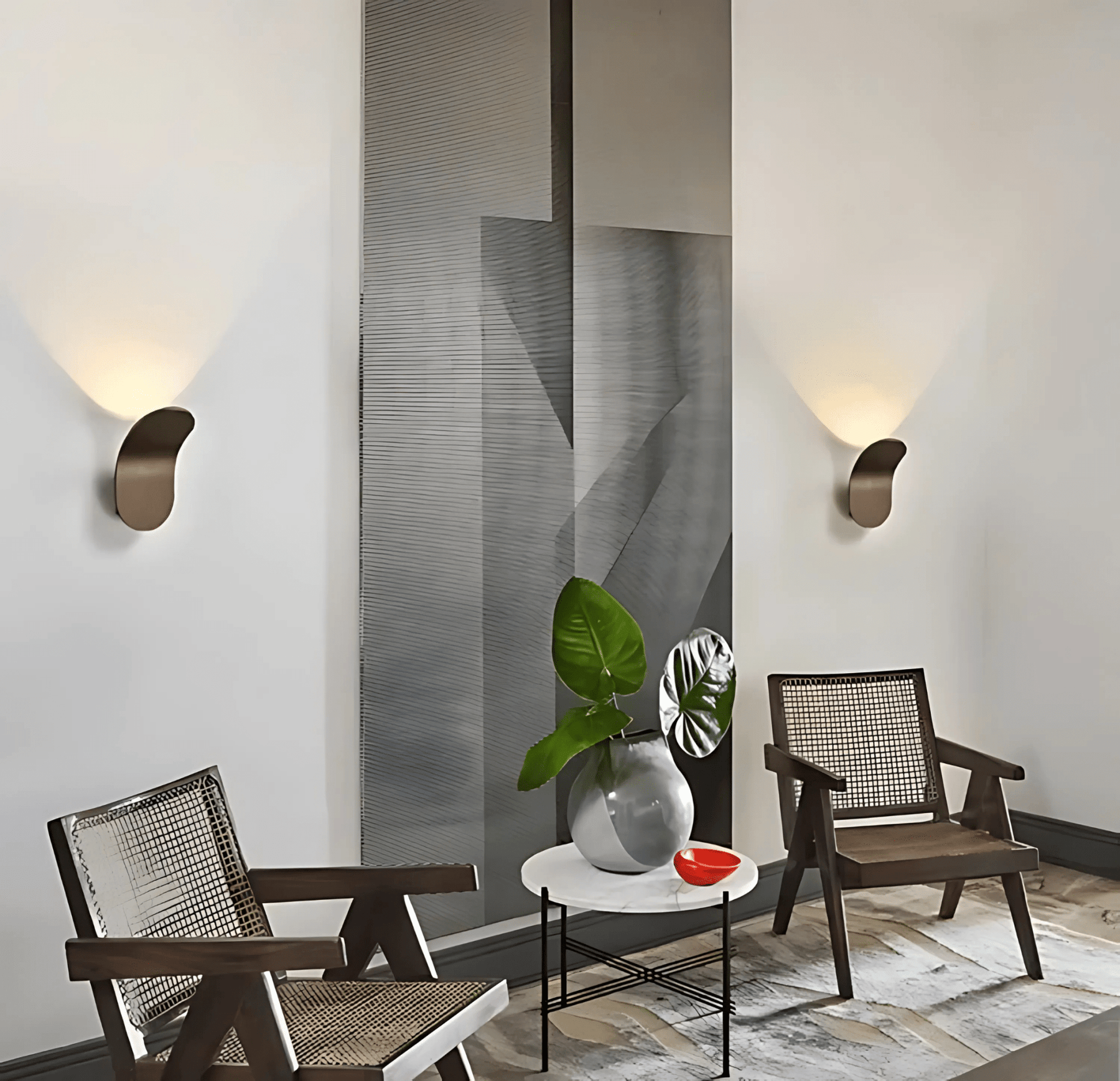 Brushed Metal Wall Light – Sleek Minimalist Design for Elegant Spaces