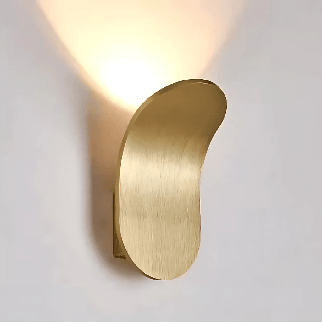 Brushed Metal Wall Light – Sleek Minimalist Design for Elegant Spaces