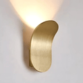 Brushed Metal Wall Light – Sleek Minimalist Design for Elegant Spaces