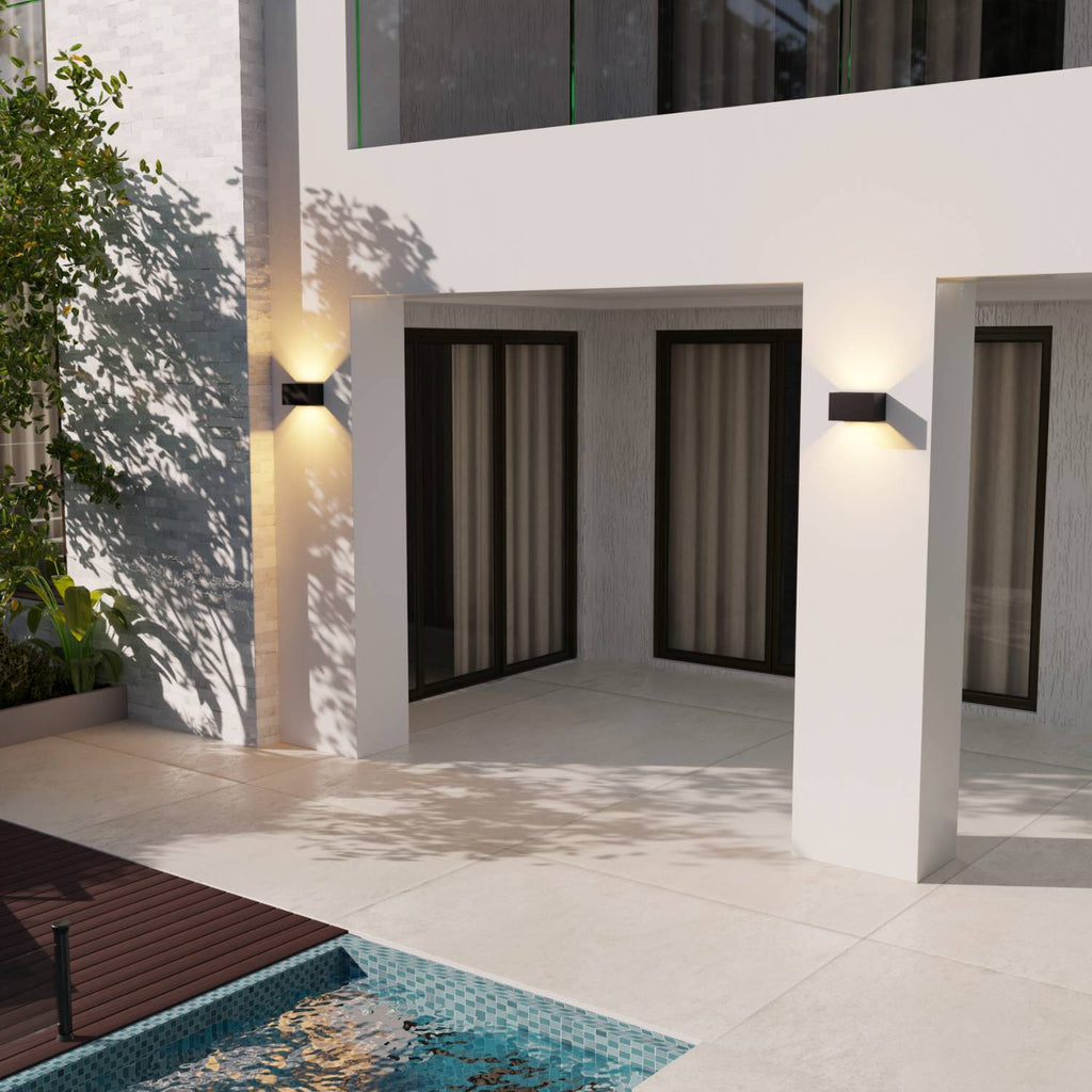 Bela Wall Light | Adjustable Beam, Indoor/Outdoor IP54