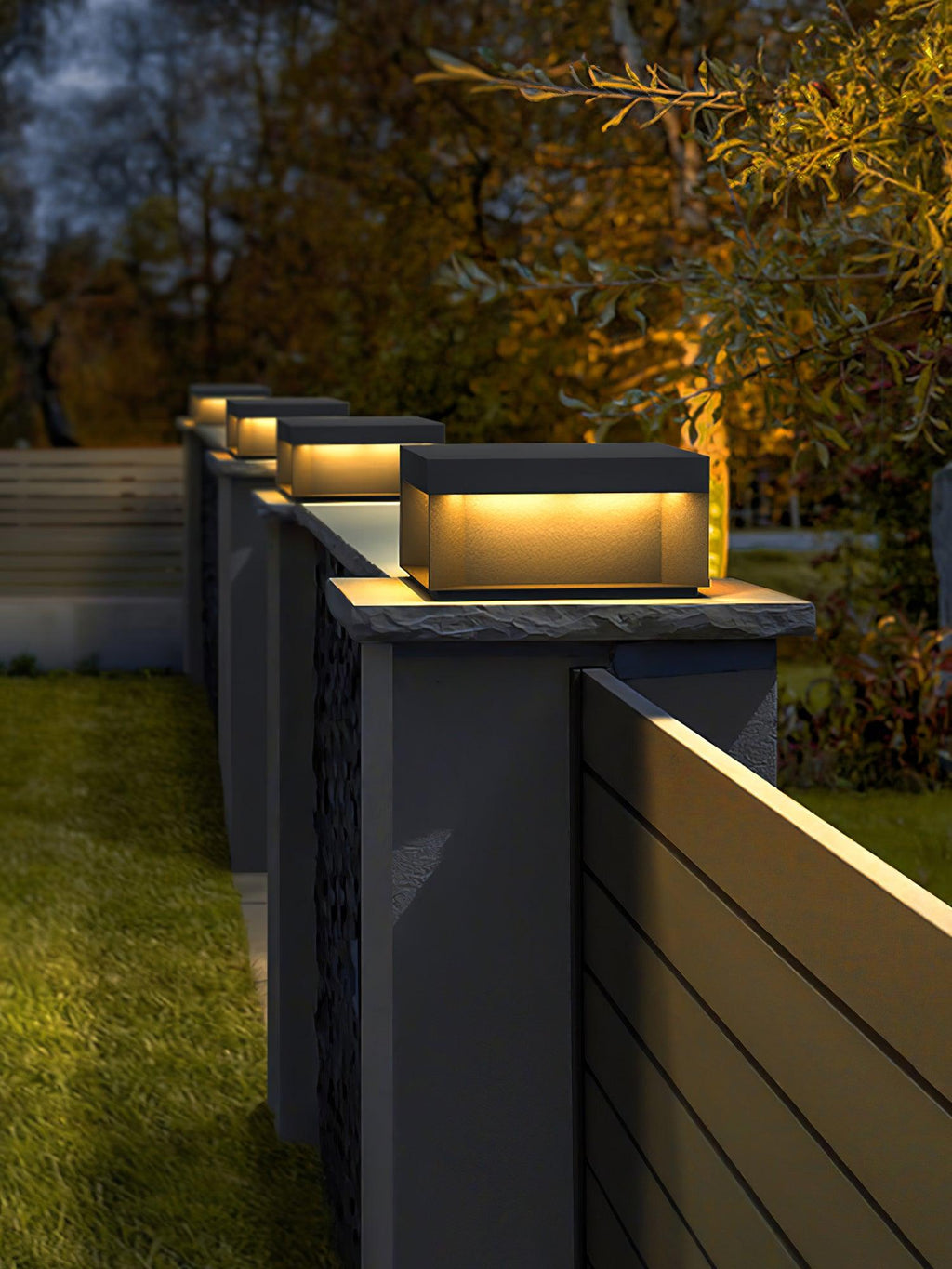 Lumioran - Solar Garden Pillar Lamp