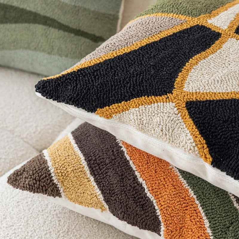 Luma Kussenhoes | Zacht Velvet met Abstract Landschapsontwerp