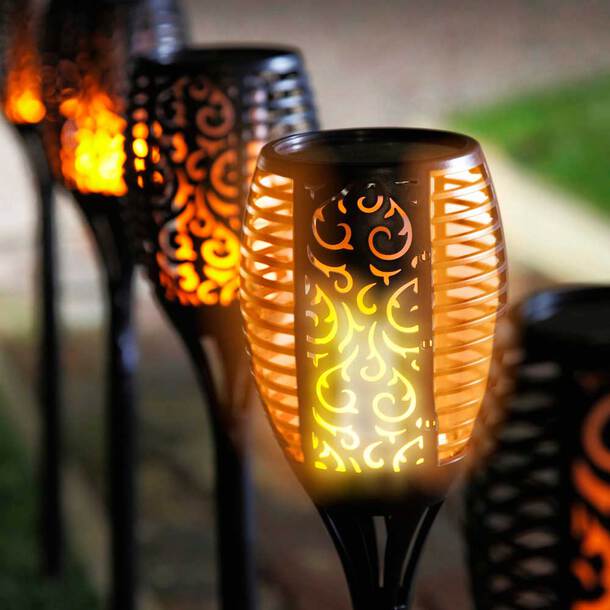 Nivera – Solar Garden Path Lamp for Ambient Lighting