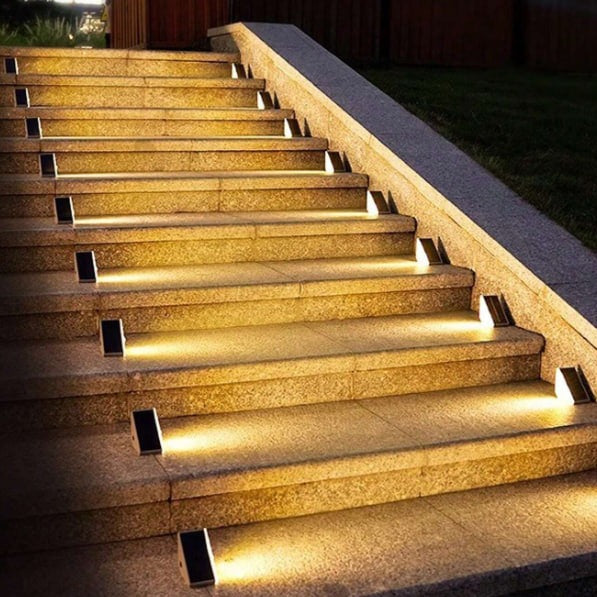 Solvina – Solar LED Trap Lamps for Garden