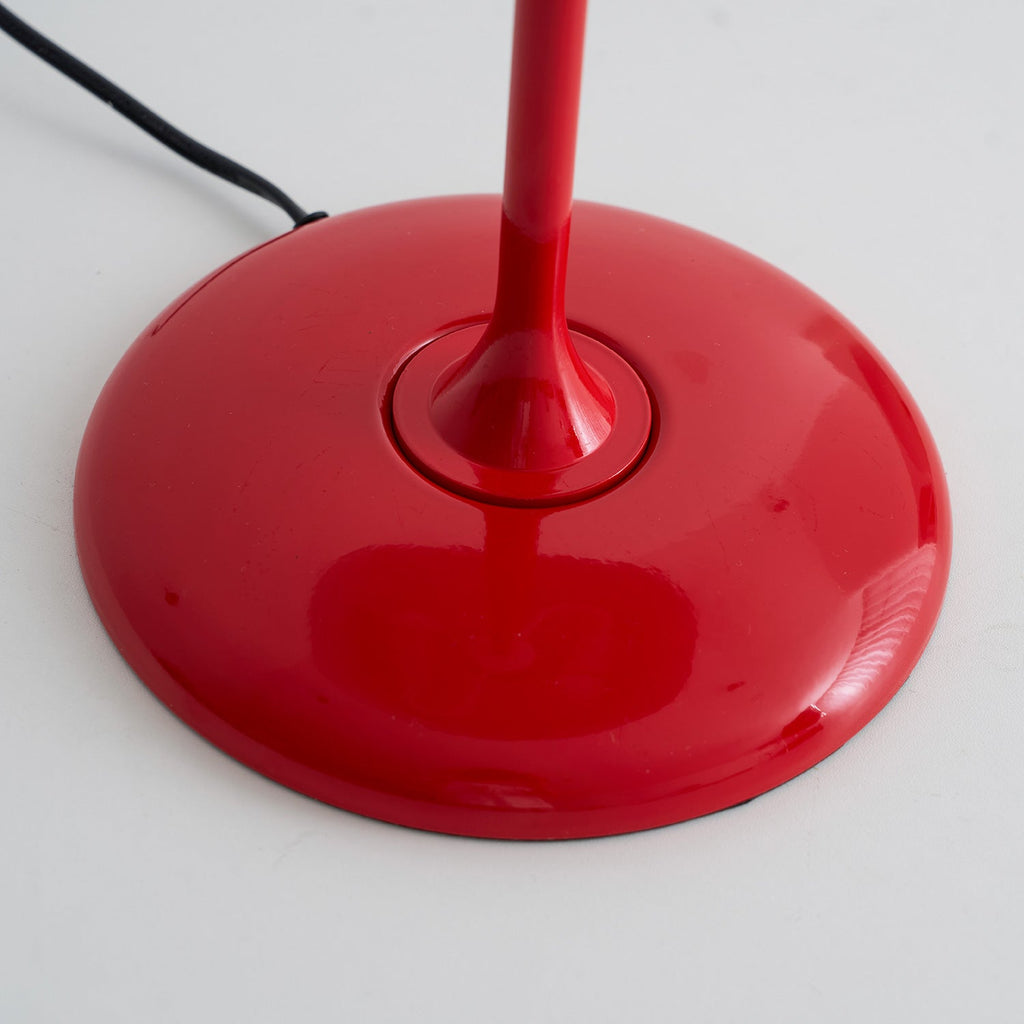 Bittel Sleek Iron Table Lamp