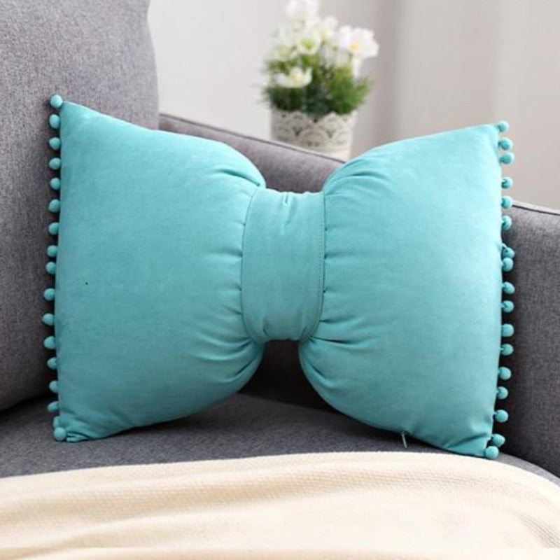 Cirelia - Knitted Decorative Pillow as an Ornamental Accent