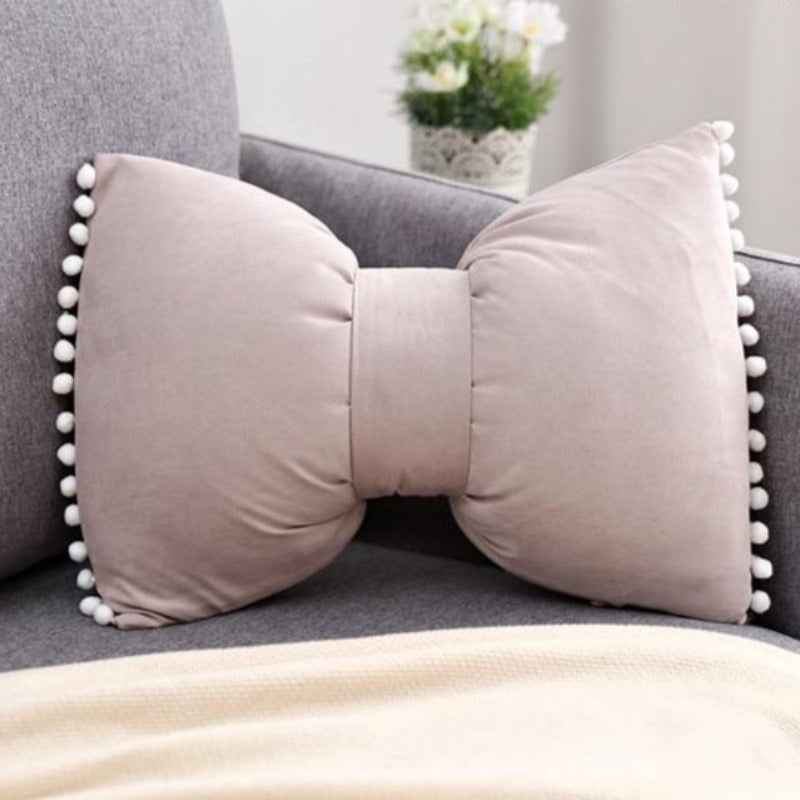 Cirelia - Knitted Decorative Pillow as an Ornamental Accent
