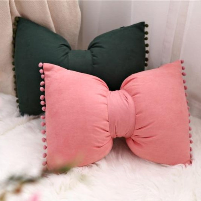 Cirelia - Knitted Decorative Pillow as an Ornamental Accent