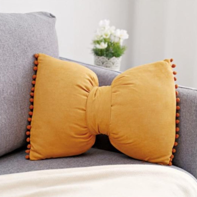 Cirelia - Knitted Decorative Pillow as an Ornamental Accent