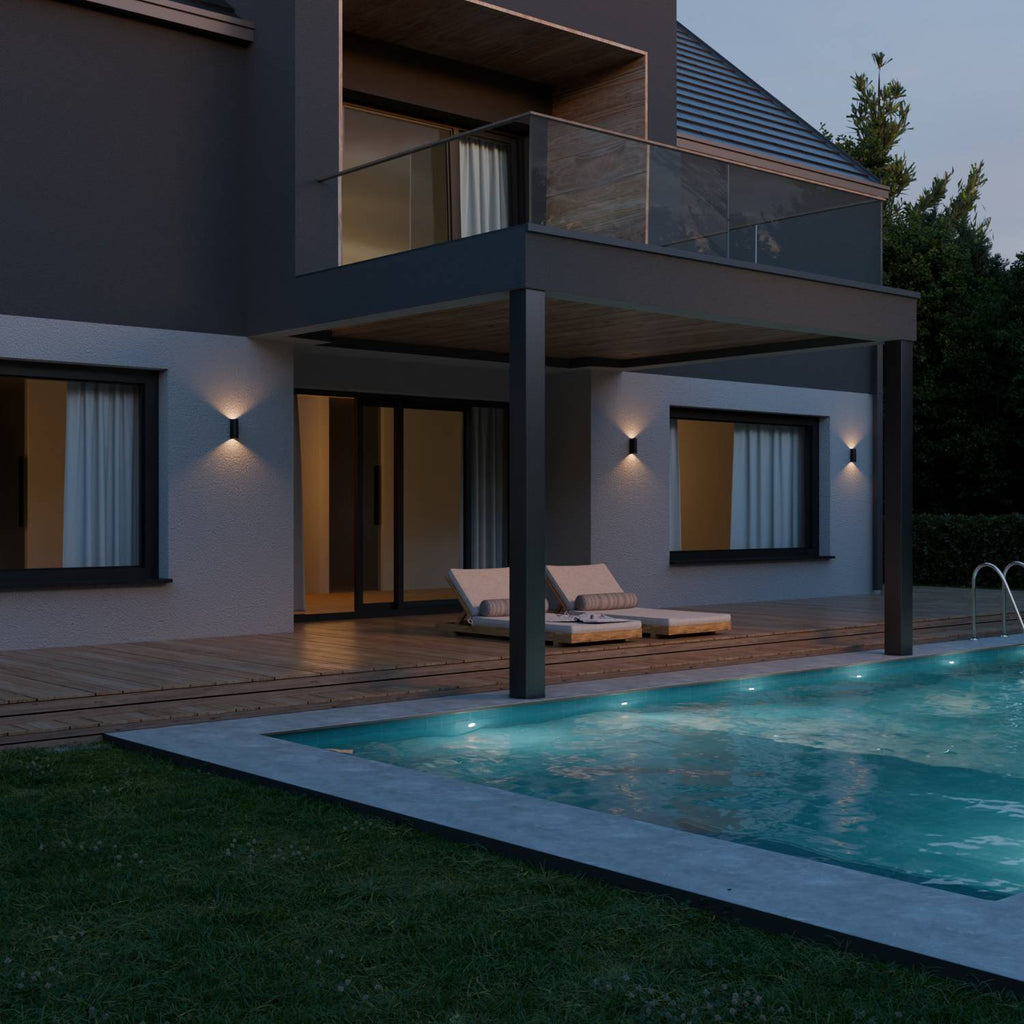 Bela Wall Light | 2700K Warm White, IP54 Protection
