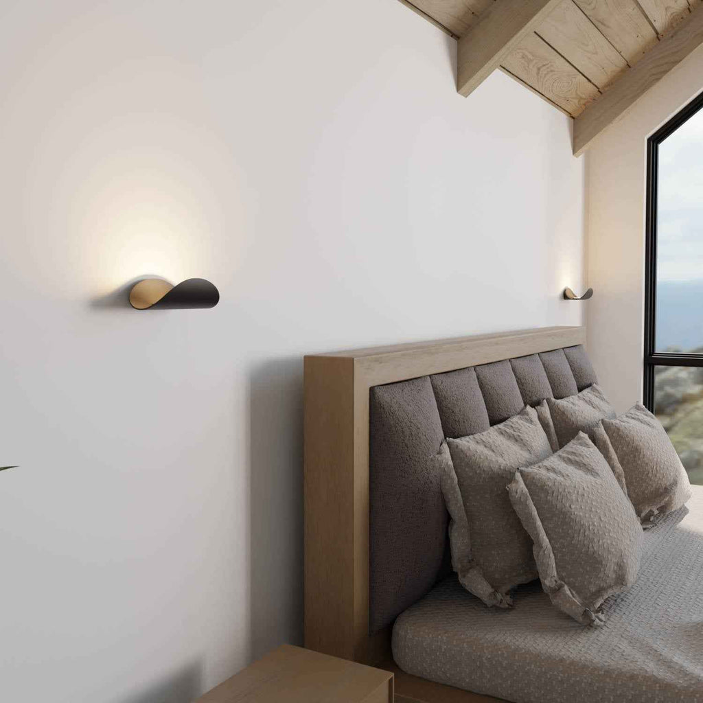 Vela Wall Light | 2700K Warm Glow, IP54 Rated