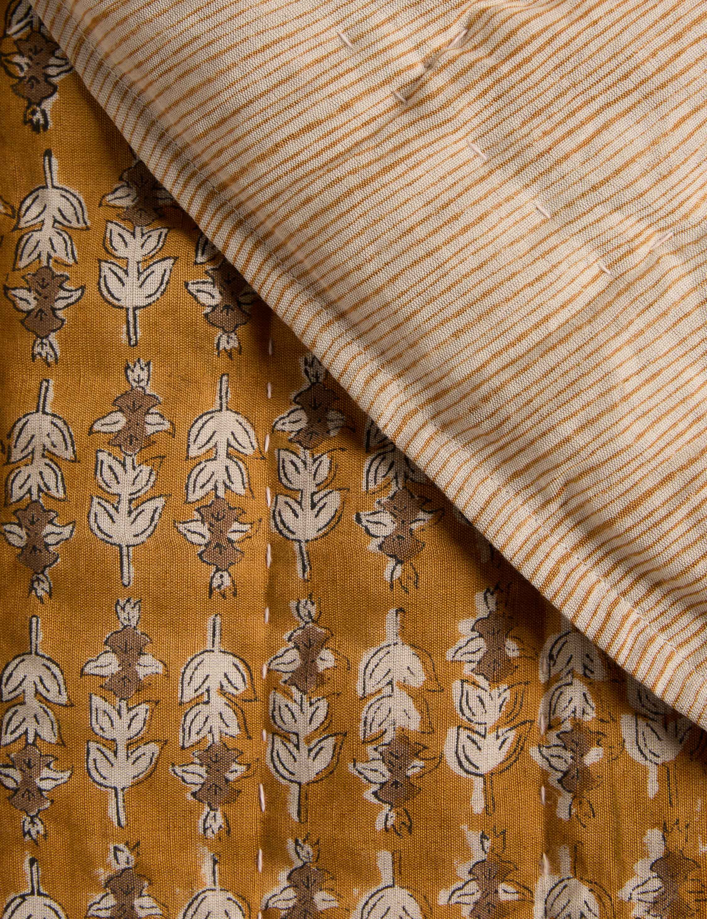 Bela Linen Cotton Quilt | Block Print Floral Design, Soft & Durable