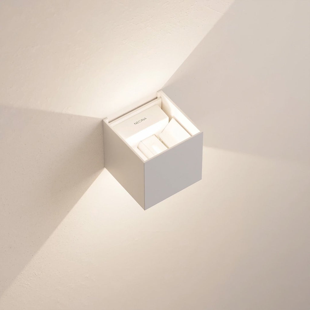 Xeno LED Wall Light | Adjustable Flaps, Warm White Light