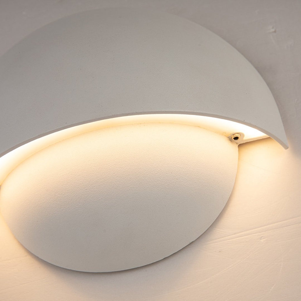 Luna LED Wall Light | Elegant Design, Indoor/Outdoor Use